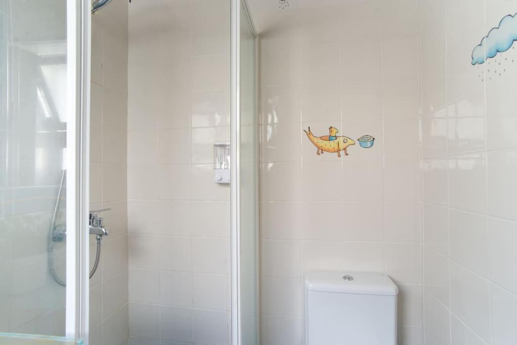 Lisbon Waves Surf Lodge Almada Dış mekan fotoğraf